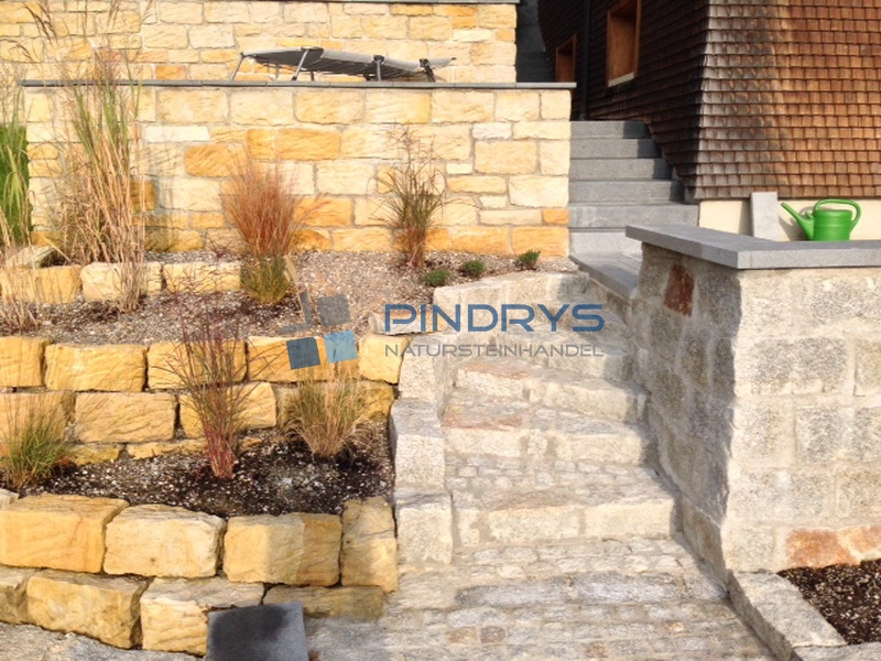 Sandstein Mauersteine gespalten, Trockenmauersteine